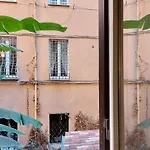 Ych-Bright Suite Navona