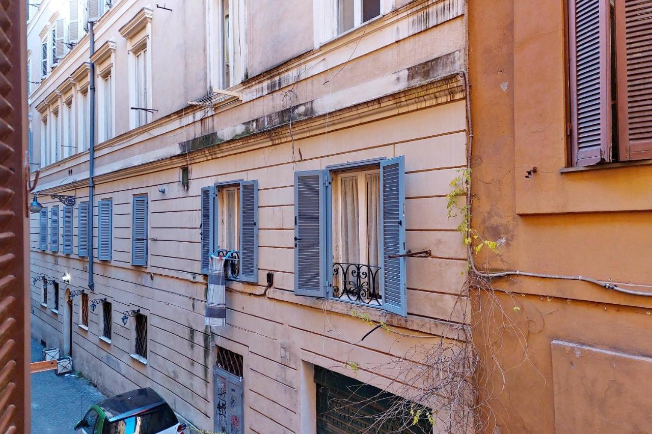 Ych-bright Navona Apartment