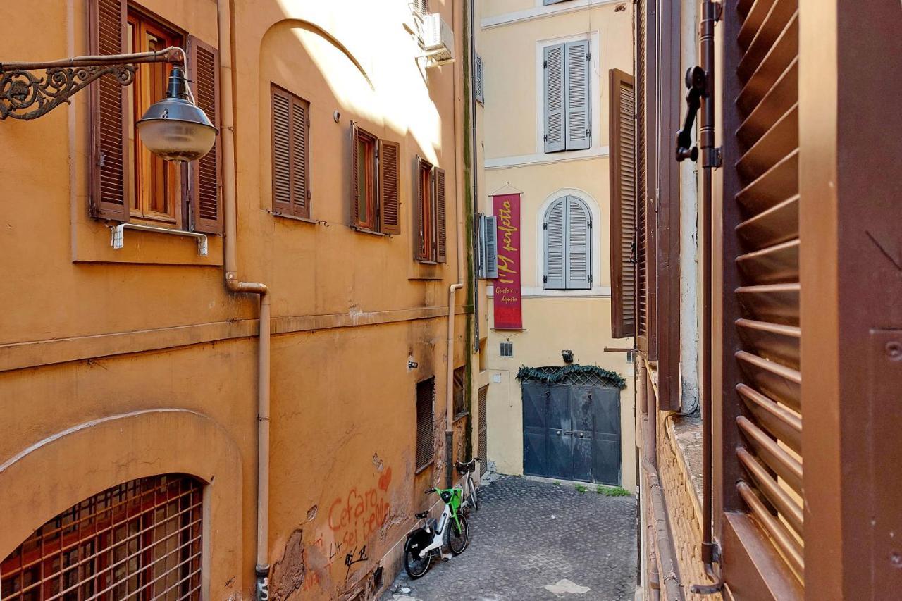 Ych-bright Navona Apartment