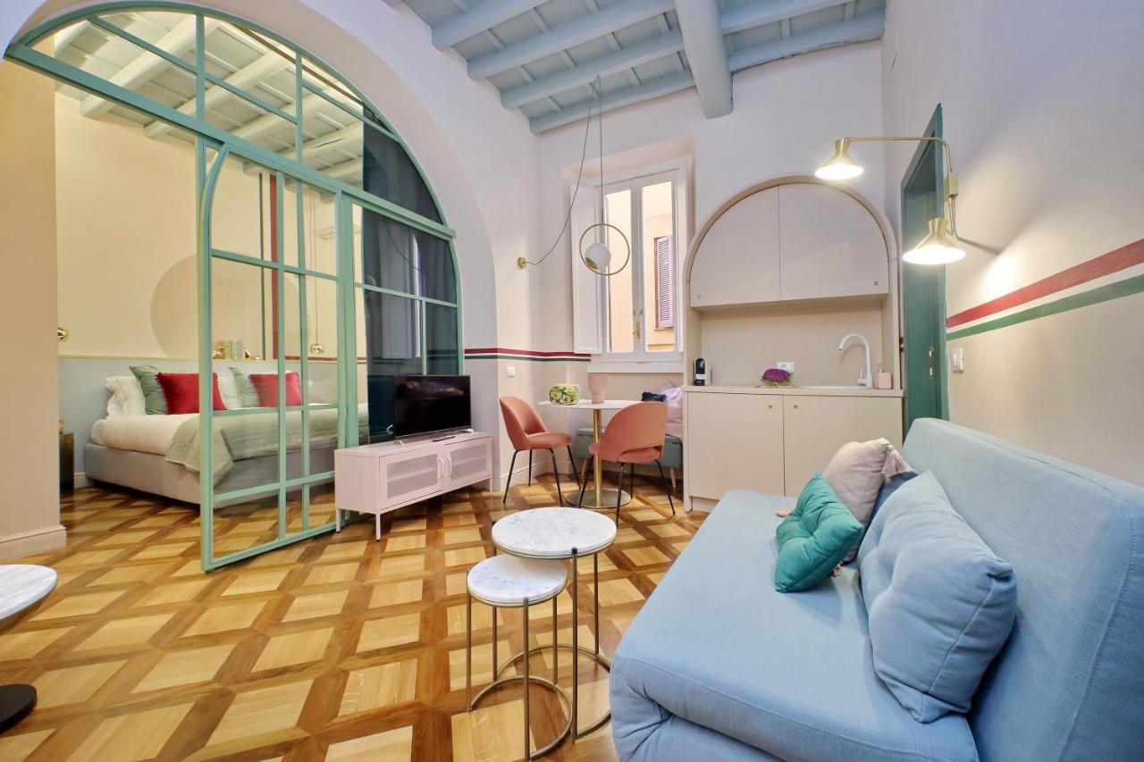 Ych-bright Navona Apartment