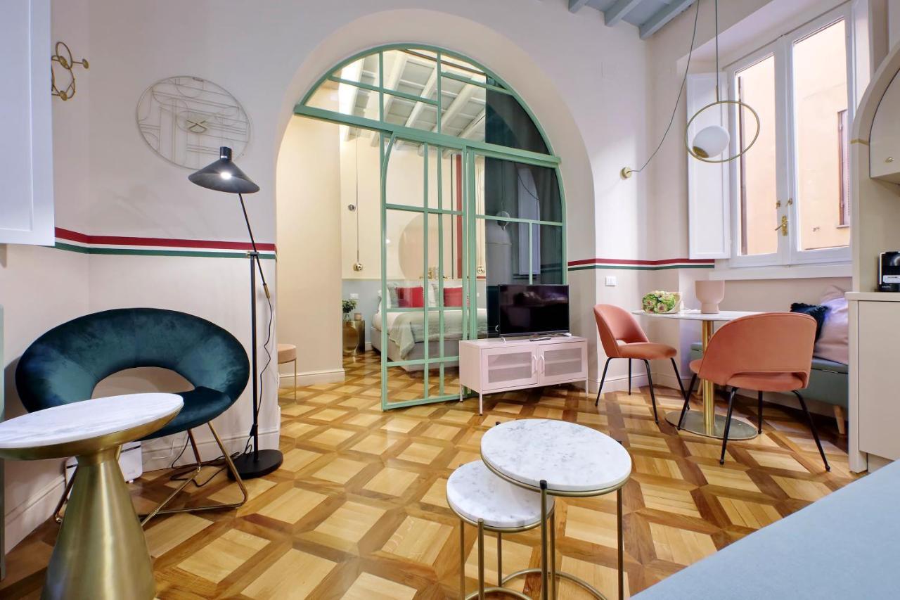 Ych-bright Navona Apartment